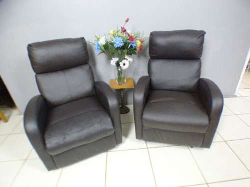 2 beautiful PU leather recliner chairs, fantastic in a sun room, patio, porch!!