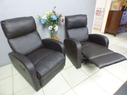 2 beautiful PU leather recliner chairs, fantastic in a sun room, patio, porch!!