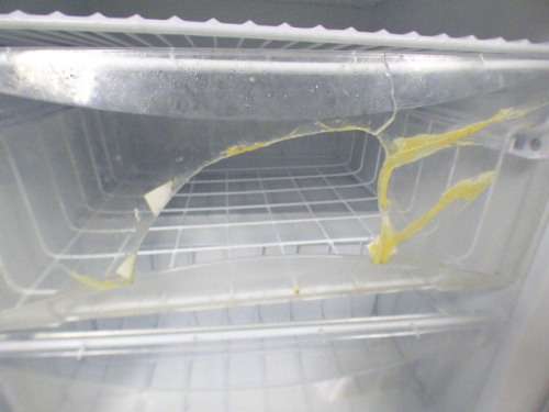 A lovely Defy C300 fridge freezer in great working condition!!! Bargain!!!