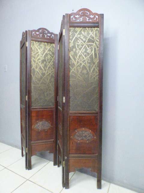 A fabulous wooden 4 panel, very ornate room divider. Beautiful!!!