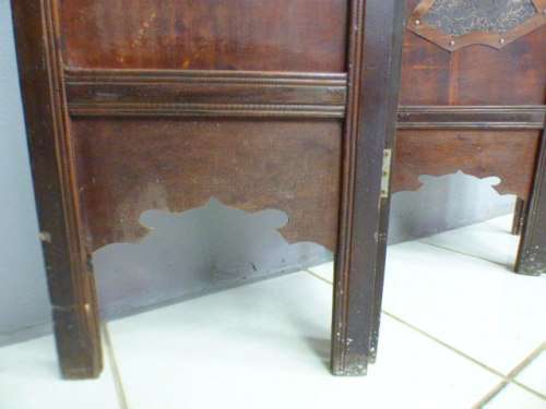 A fabulous wooden 4 panel, very ornate room divider. Beautiful!!!