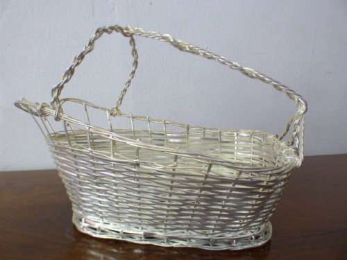 A fabulous silver plated (woven) wine basket Queen Victoria Regency Collection - Beautiful! RS17Sale