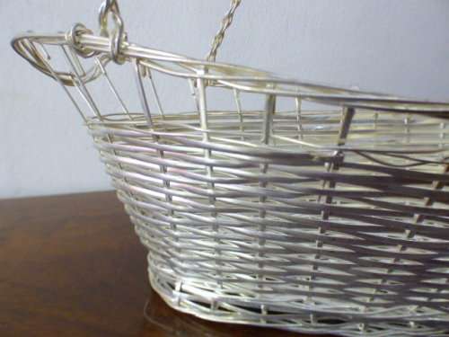 A fabulous silver plated (woven) wine basket Queen Victoria Regency Collection - Beautiful! RS17Sale