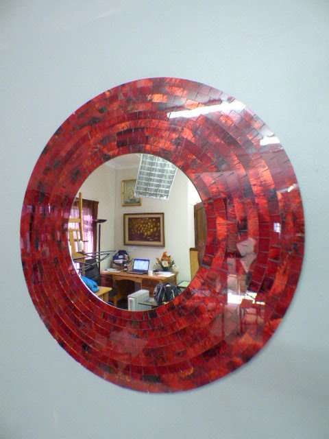A beautiful LARGE round wall mirror with red glass mosaic border - Stunning!!! RS17M