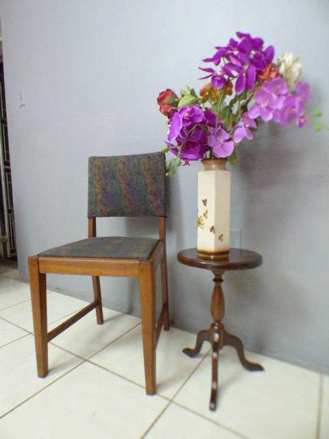 A lovely vintage upholstered Oak occasional chair, perfect in informal areas.
