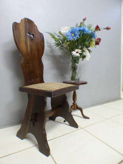 Lovely vintage Tudor style occasional chair, perfect in a lounge, study, living areas - RS17Sale