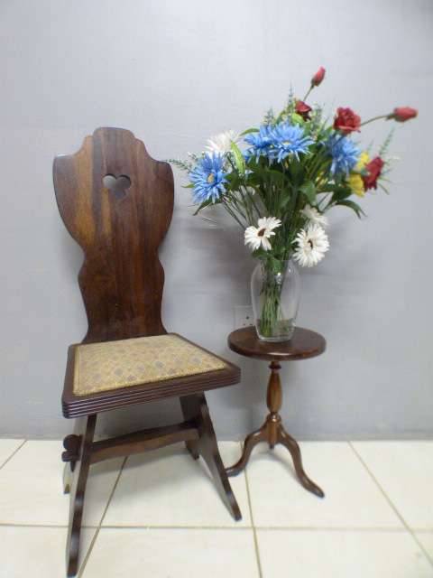 Lovely vintage Tudor style occasional chair, perfect in a lounge, study, living areas - RS17Sale