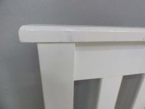A lovely sturdy painted white wood single bed headboard. Beautiful in all bedrooms!!RS17Bed