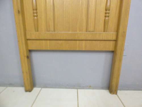 Two exquisite oak single bed size headboards in great condition!! Fabulous in all bedrooms!!RS17Bed