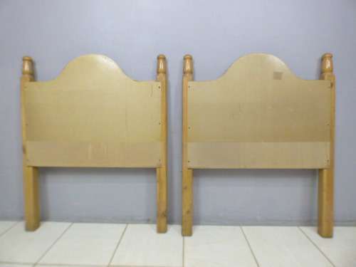 Two exquisite oak single bed size headboards in great condition!! Fabulous in all bedrooms!!RS17Bed