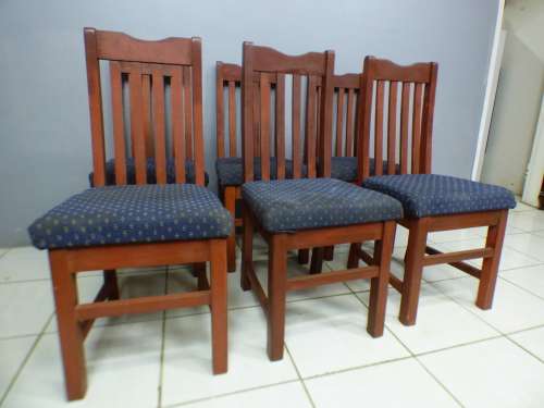 6 lovely vintage dining room chairs, perfect for a refurbishment project.