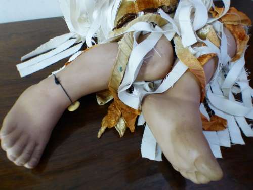 Stunning American Indian porcelain doll, fabulous in a girls room or add to a collection - RS17Sale