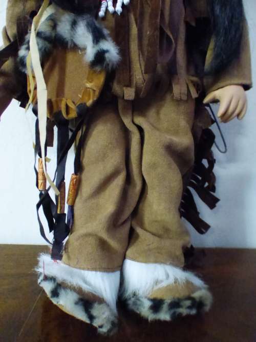 A lovely American Indian porcelain doll, fabulous in a girls room or add to a collection - RS17Sale