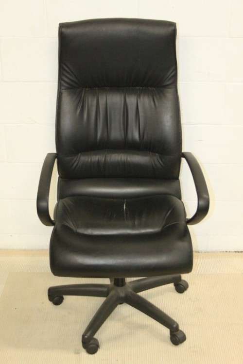 Well made faux-leather swivel hi-back office/ desk chair - ideal for a home office/ study - RS17Sale