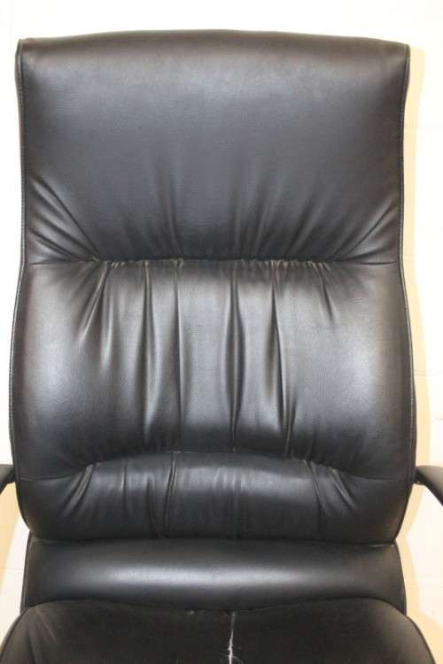 Well made faux-leather swivel hi-back office/ desk chair - ideal for a home office/ study - RS17Sale