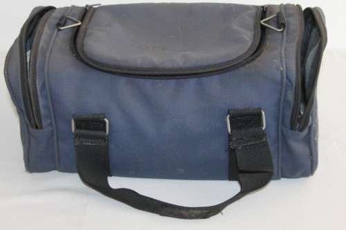 A Minolta Dynax 3xi 35mm film camera with a AF 35-80mm lens in a bag - RS17Sale