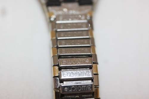 A beautiful Swiss made two-tone (Silver & gold) Swatch "Irony" ladies watch in working condition