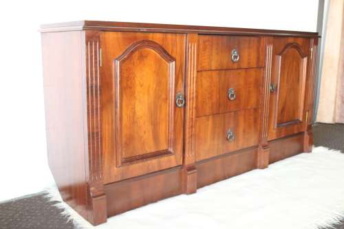 Stunning teak side server with loads of space w/ cutlery drawers & ornate handles