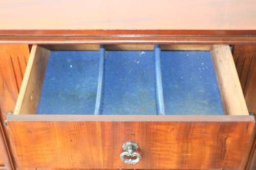 Stunning teak side server with loads of space w/ cutlery drawers & ornate handles