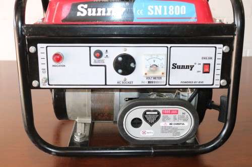 A Sunny SN1800 petrol generator in full working condition - up to 6 hours of power! - RS17Sale