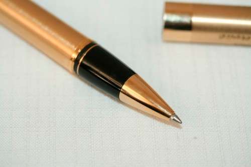 A superb boxed brushed 22ct gold plated engraved Sheaffer Legacy Heritage roller-ball pen