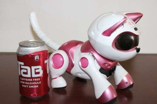 A pink "Tekno Kitty" intelligent robotic toy that interacts with its environment, great gift 4 kids!