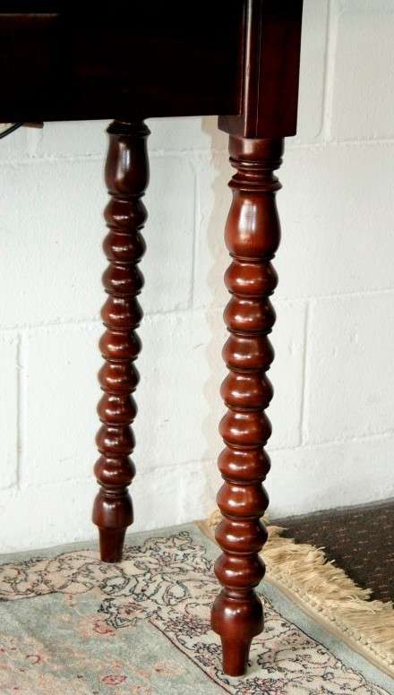 A beautiful and stylish single-drawer console/ hall table with gorgeous turned "bobbin" legs