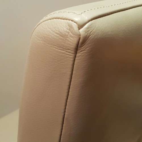 A superb modern styled long (2.4m) dining room table w/ 6x stunning genuine leather high-back chairs