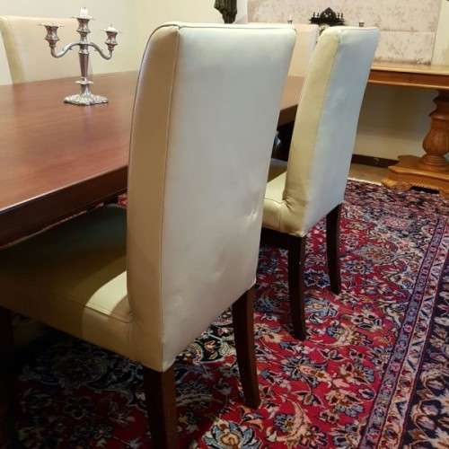 A superb modern styled long (2.4m) dining room table w/ 6x stunning genuine leather high-back chairs