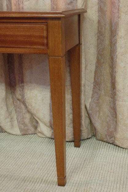 **RS17_Clearance** Awesome & well made quality double-drawer mahogany hallway table w/ brass handles