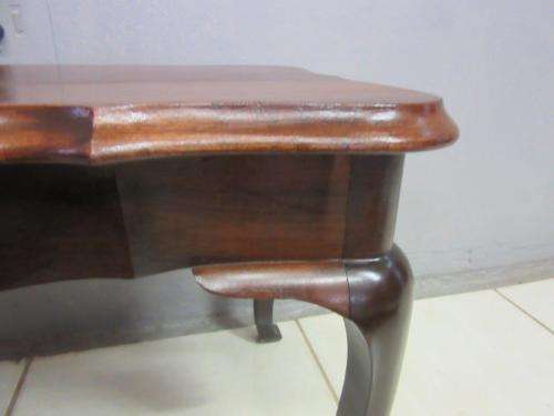Awesome vintage Imbuia Queen Anne centre coffee table with cabriole legs in great condition RS17Sale