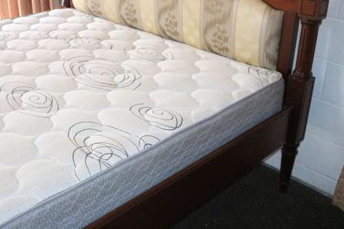 A luxurious solid Teak four-poster KING SIZE canopy bed w/ mattress in amazing condition!!RS17Bed