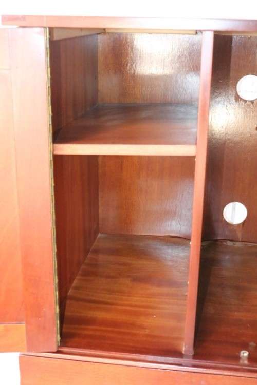 Stunning Mahogany mini bar cabinet with a shelf inside - perfect for a guest bedroom! RS17Bed