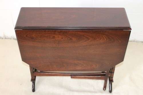 A lovely designed vintage "drop-leaf" occasional/ console/ card table in great condition