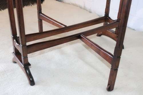 A lovely designed vintage "drop-leaf" occasional/ console/ card table in great condition