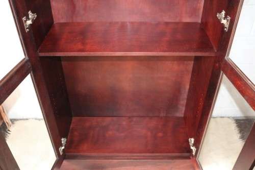 A magnificent Weylandts "Havana" double-door bookcase with glass shelves and a built-in light - WOW