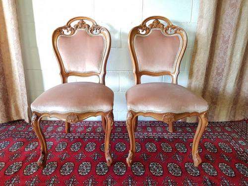 PRICE REDUCED! Antique Victorian Walnut dining room suite w exquisitely carved detailing - STUNNING