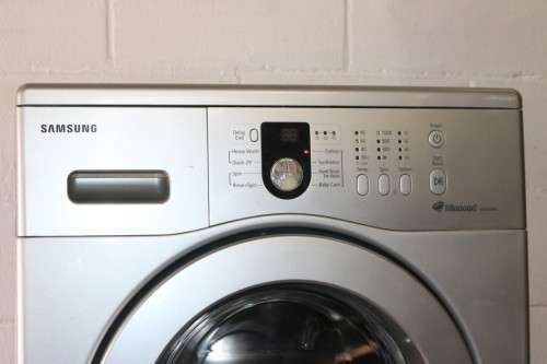 A superb silver Samsung (WF8500NHS) electronic front loader washing machine - fully working!