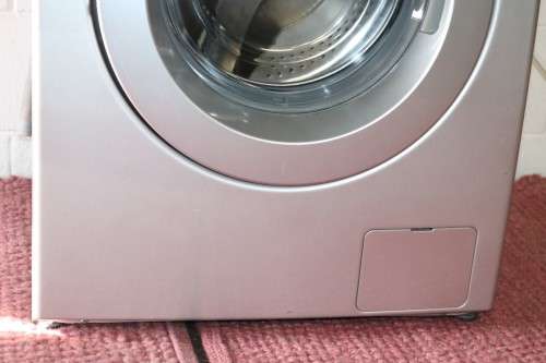 A superb silver Samsung (WF8500NHS) electronic front loader washing machine - fully working!