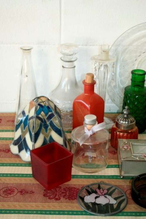"Job Lot" An awesome collection of assorted glassware incl stained glass & much more; RS17Sale