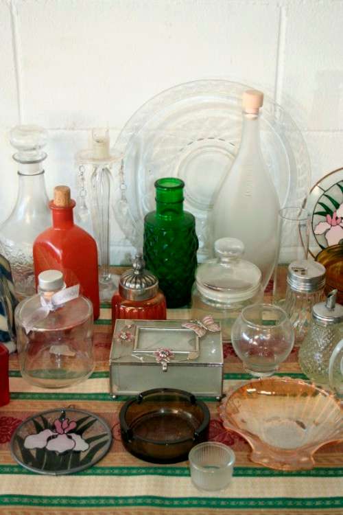 "Job Lot" An awesome collection of assorted glassware incl stained glass & much more; RS17Sale