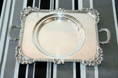A beautiful vintage "Seranco" silver plated lidded breakfast butter dish with ornate mounts