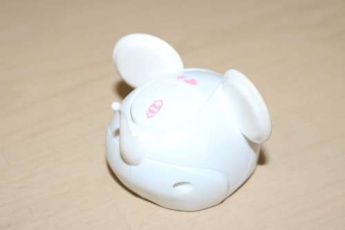 A pink "Tekno Kitty" intelligent robotic toy that interacts with its environment, great gift 4 kids!