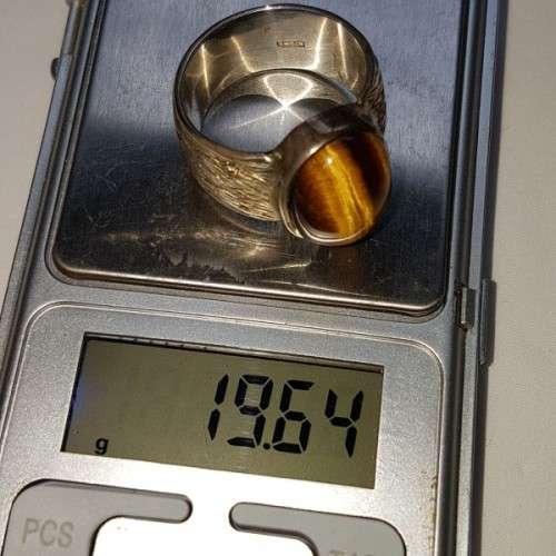 An exquisite vintage "Birks of Canada" sterling silver ladies ring w/ a large oval Tiger's Eye stone