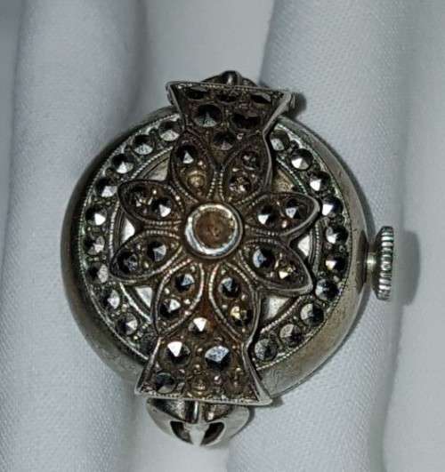 An incredibly rare antique Art Deco Swiss made "Union Special" 17 Jewel Incabloc ladies ring-watch