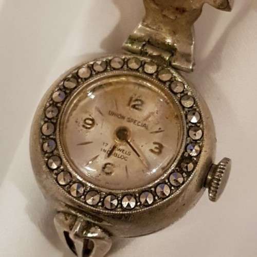 An incredibly rare antique Art Deco Swiss made "Union Special" 17 Jewel Incabloc ladies ring-watch