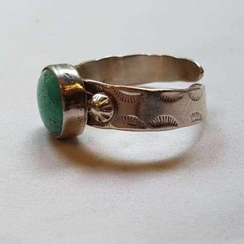 A superb vintage original (signed) T Benally sterling silver Navajo (Native American) Turquoise ring