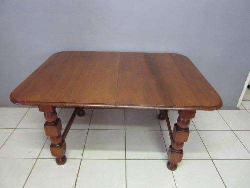 A gorgeous and stylish Oak occasional table - perfect dining table in smaller areas!