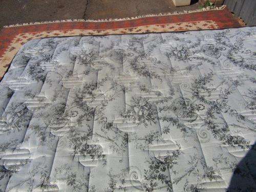 An awesome double "Edblo Sundowner" bed - mattress and base set in good condition - RS17Sale