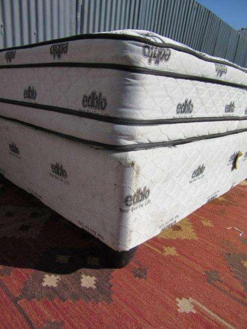 An awesome double "Edblo Sundowner" bed - mattress and base set in good condition - RS17Sale